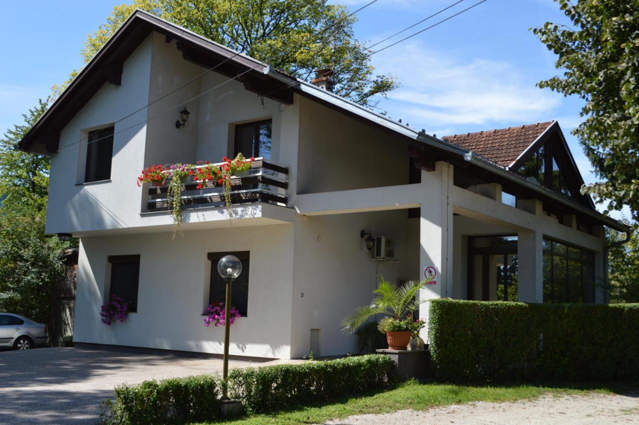 Villa My Island Bihać Eksteriør billede